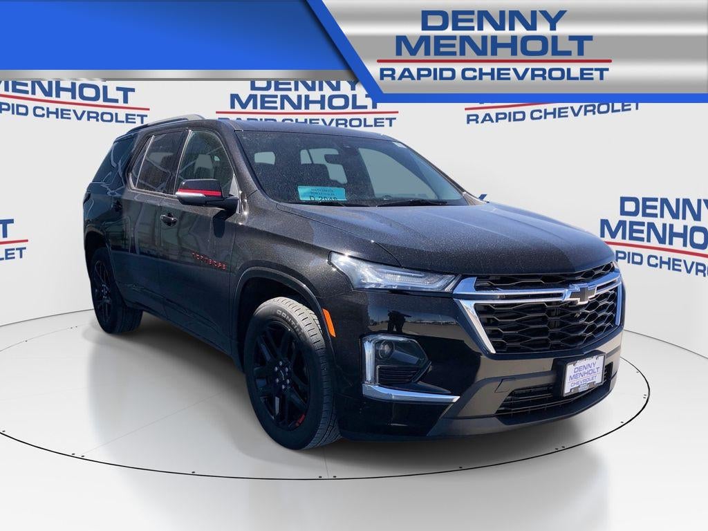 2024 Chevrolet Traverse Limited Premier in Mosaic Black Metallic — front three-quarter view